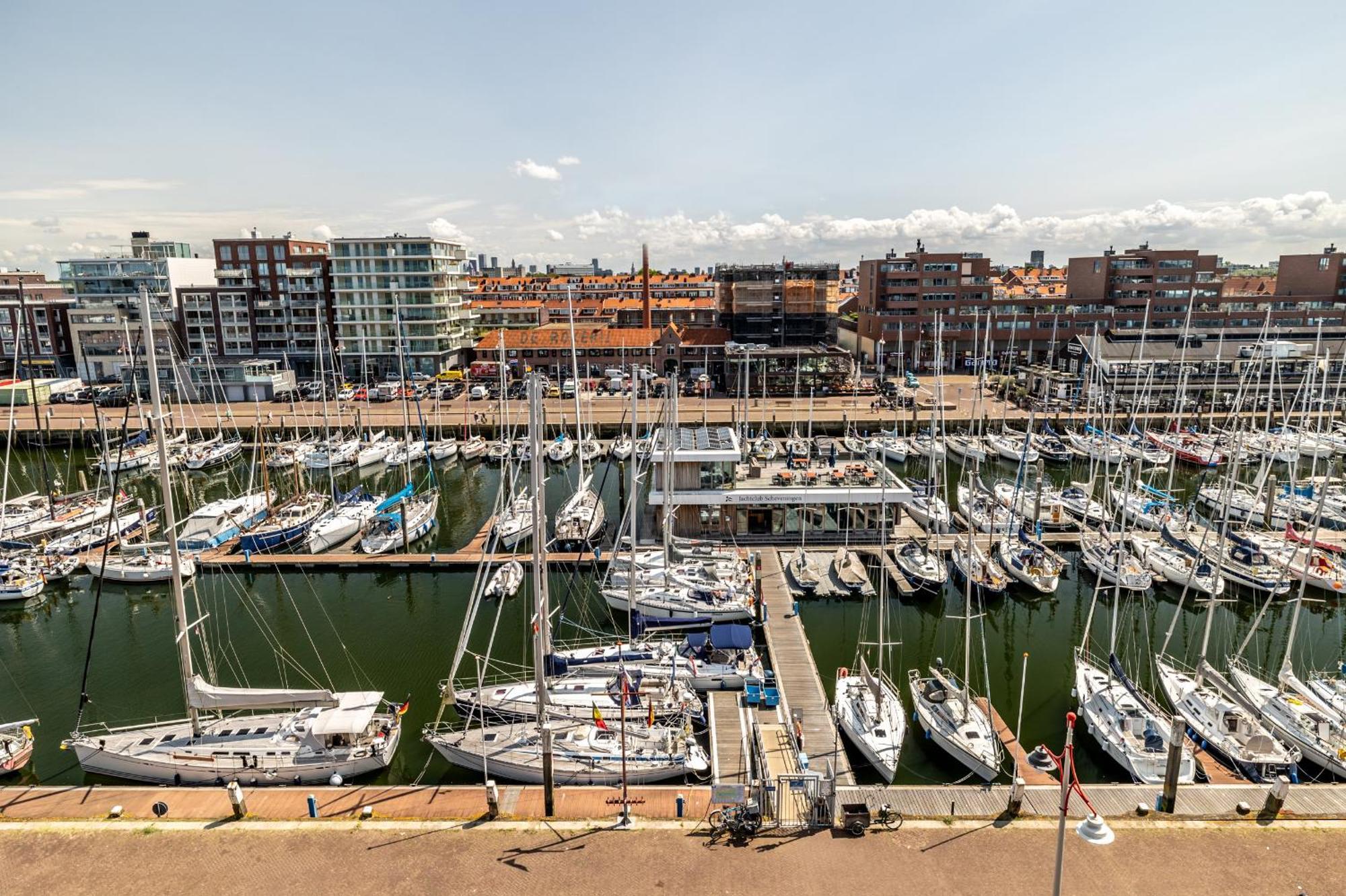 Bizstay Harbour II Scheveningen Apartments 헤이그 객실 사진